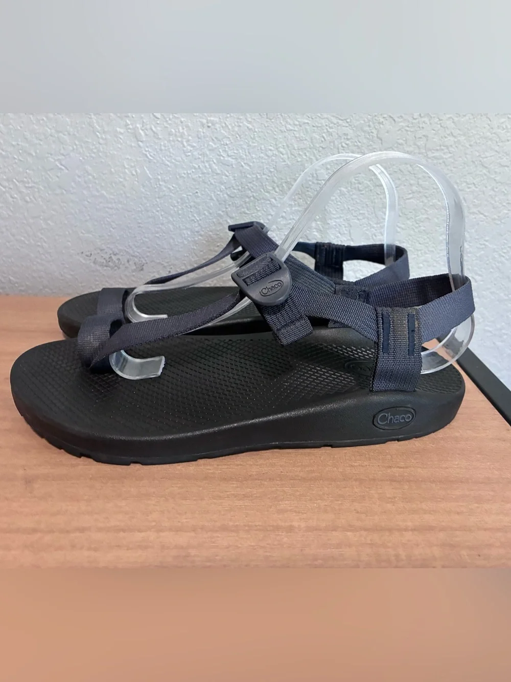 Chaco Bodhi Men’s Sandals Sz 8 Blue w/Toe loop buckle adjustment